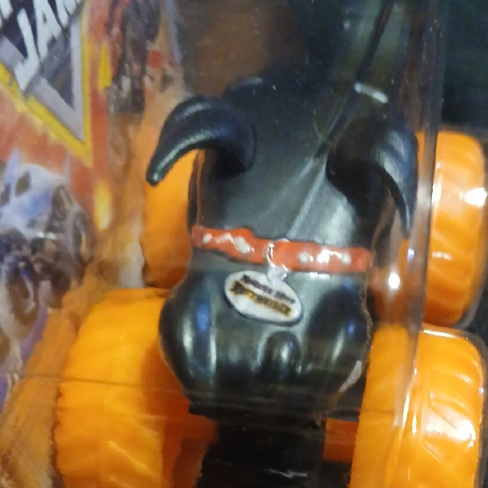 Monster Mutt Rottweiler Monster Jam Truck  Black and Orange - Picture 4 of 7